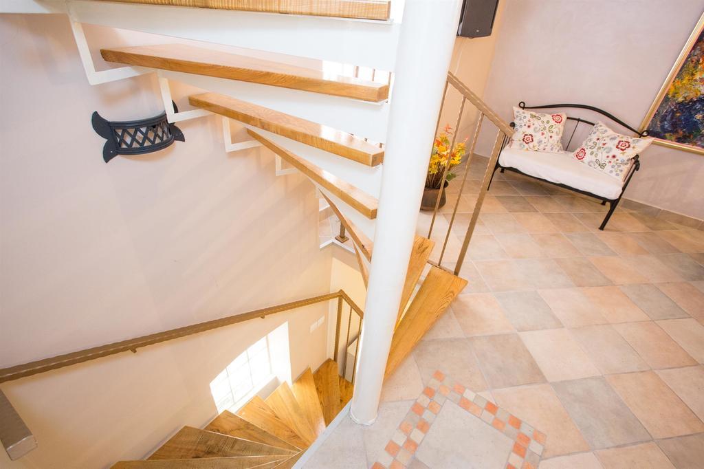 Holiday Home Smokovec Vrbnik Zewnętrze zdjęcie
