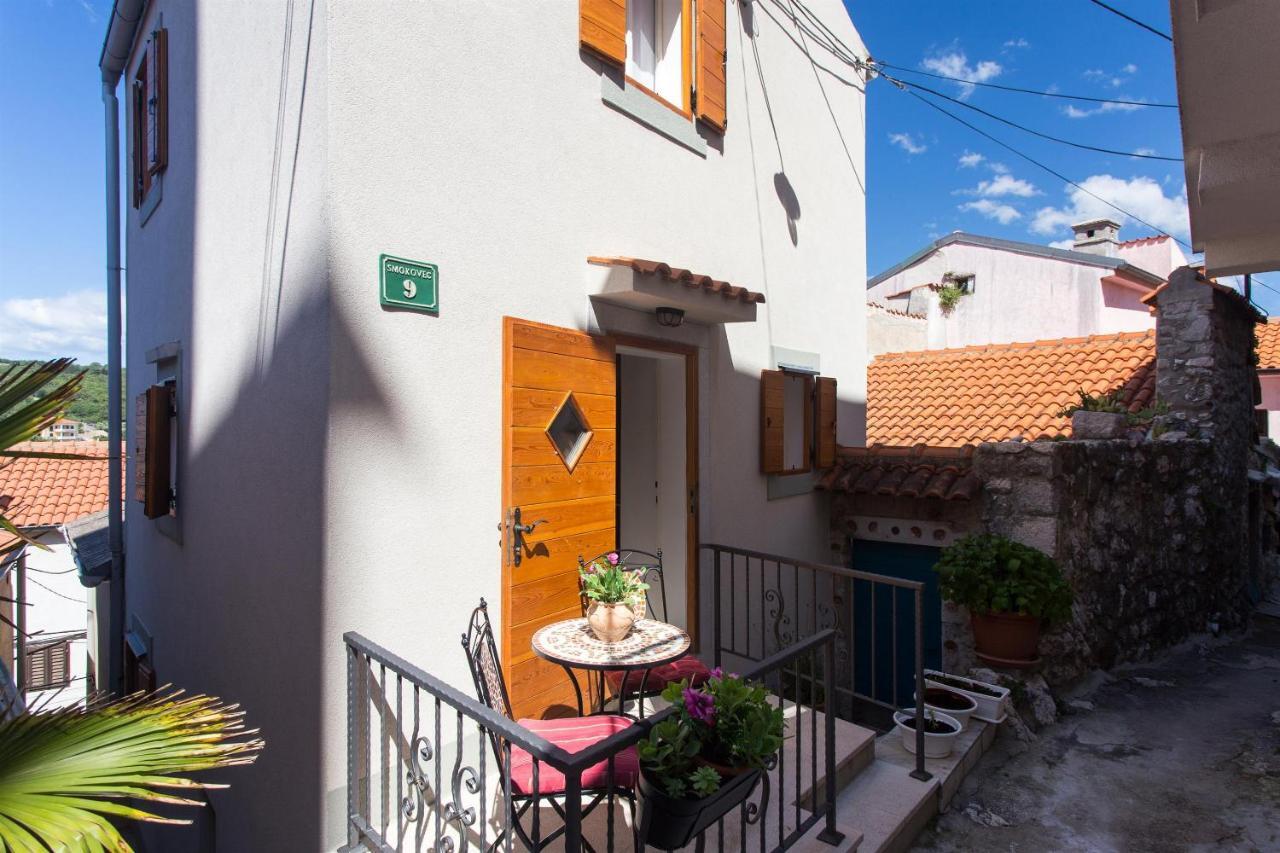 Holiday Home Smokovec Vrbnik Zewnętrze zdjęcie
